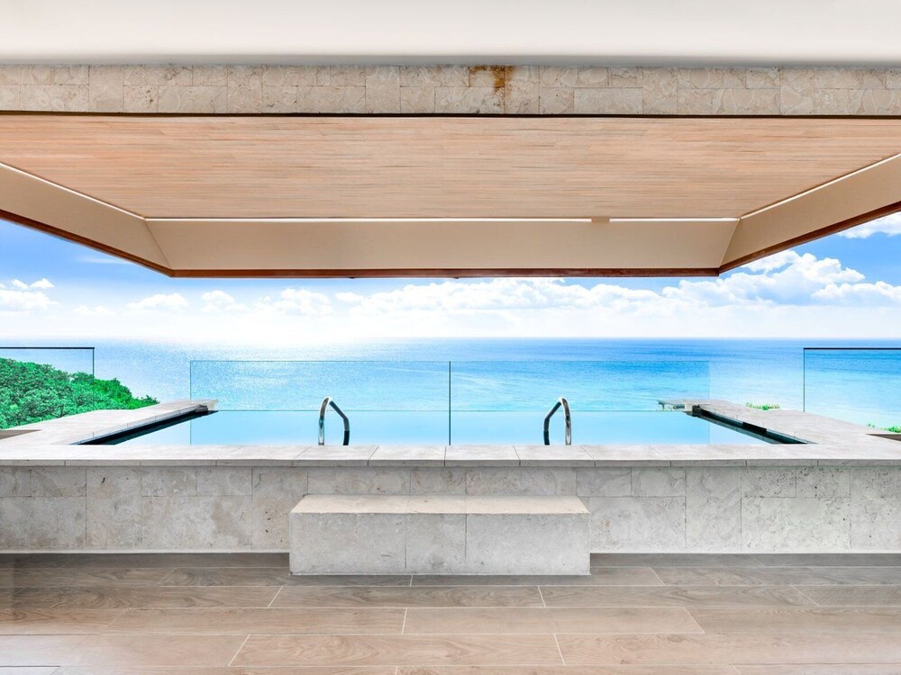 Presidential Suite with Plunge Pool (Non Smoking) photo 2