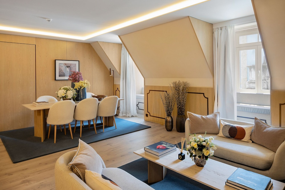 Signature Suite (Garden) - Photo 7