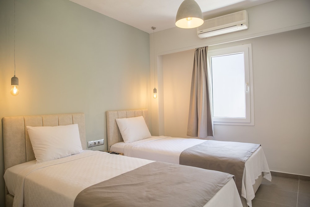 Superior Room, 2 Bedrooms, Balcony, Sea View photo 1