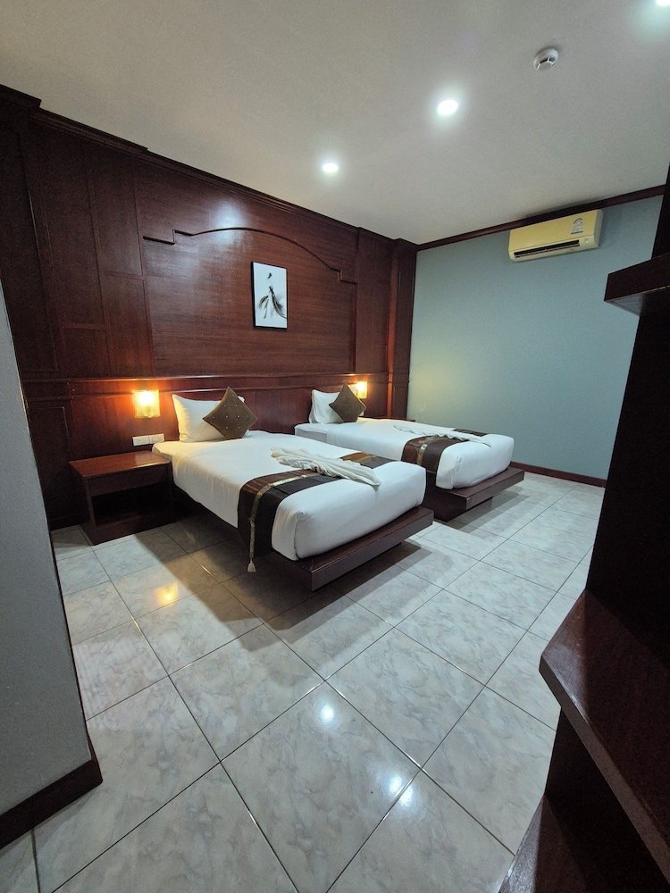 Superior Twin Room without Balcony and without Window