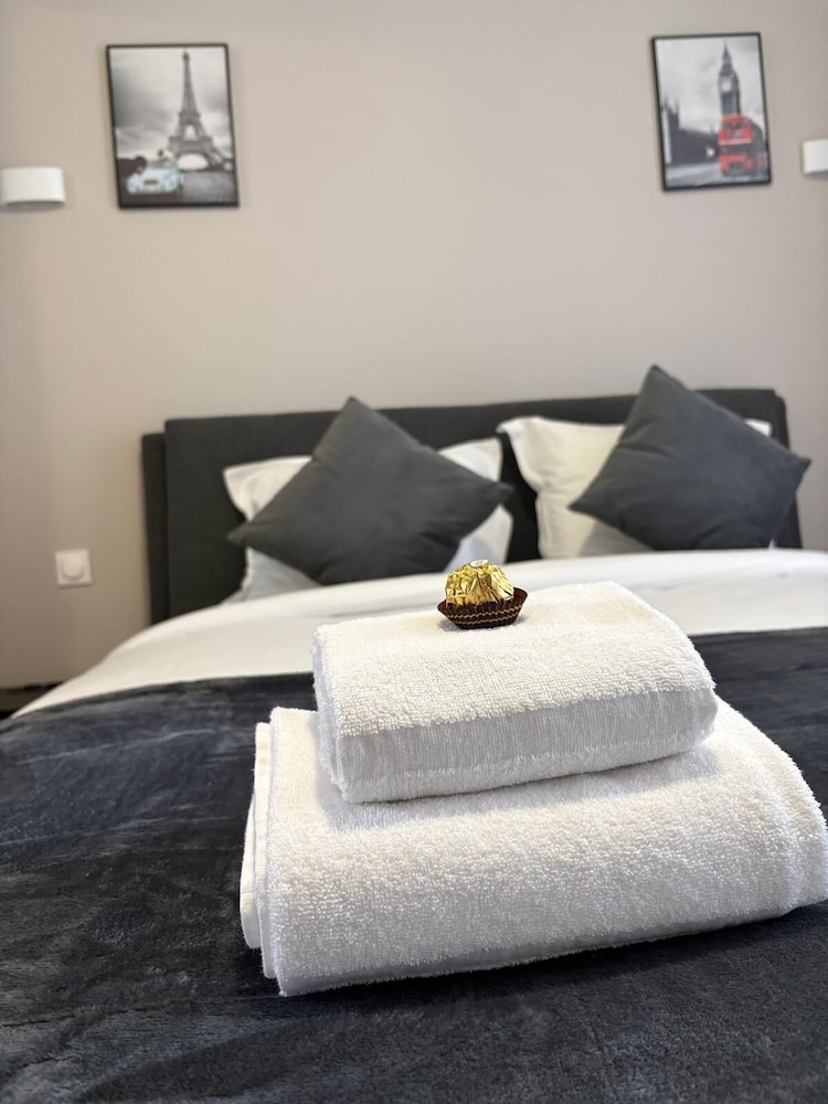 Comfort Double Room, City View