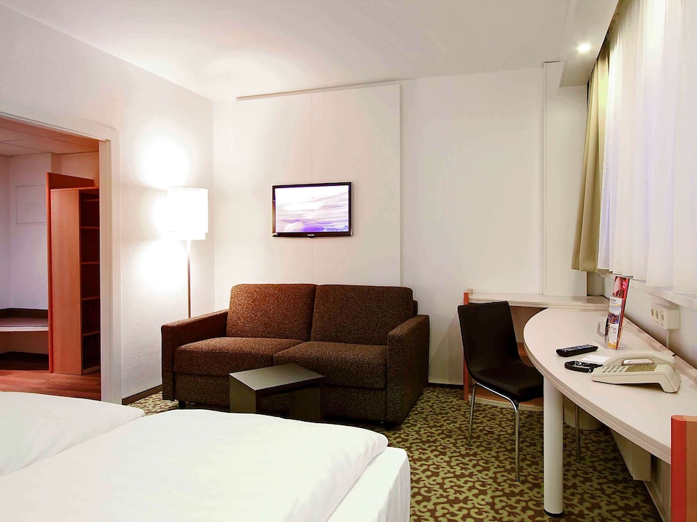 Suite, Multiple Beds - Photo 1