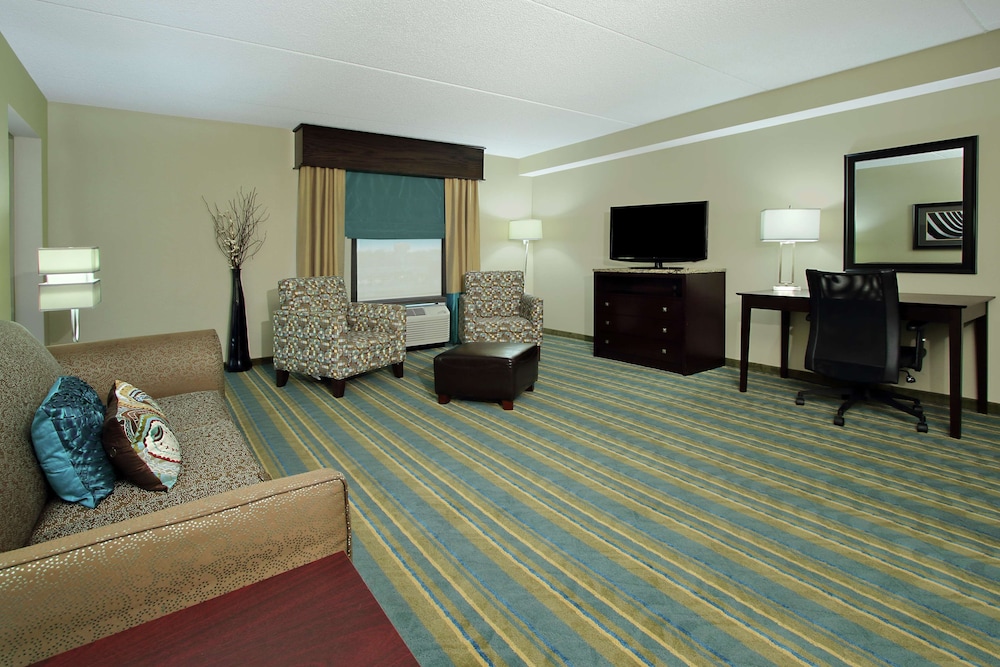 Suite, 2 Queen Beds, Non Smoking