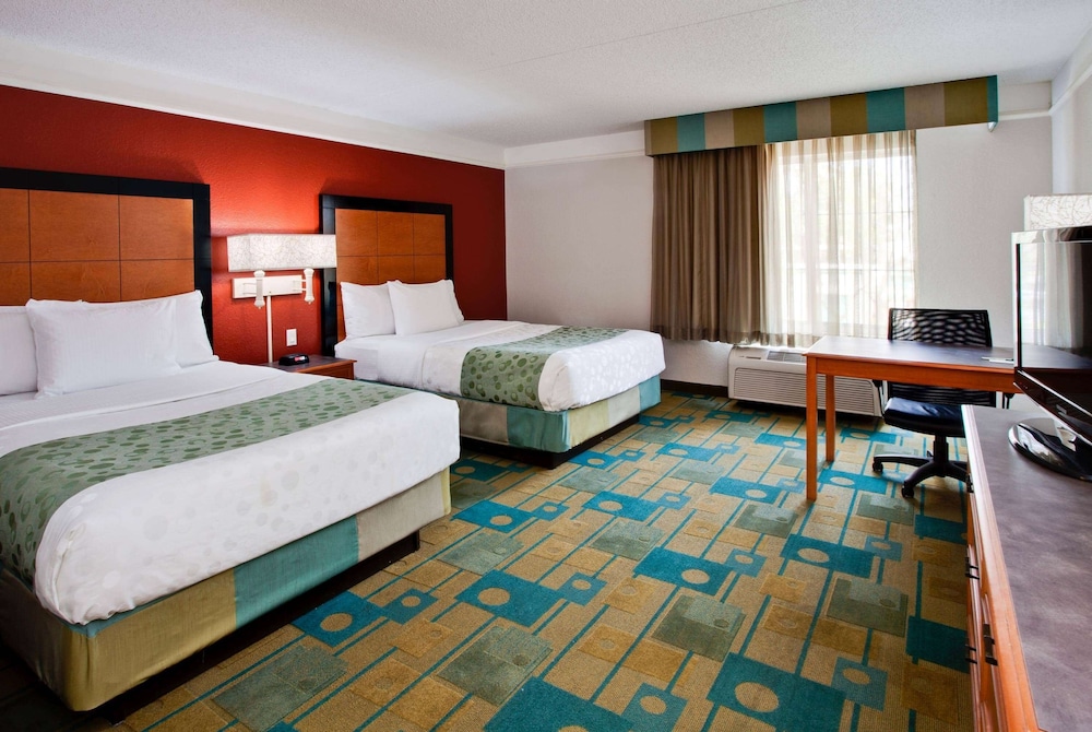Deluxe Room, 2 Double Beds, Non Smoking