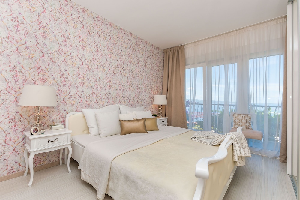 Apartment (A1)
