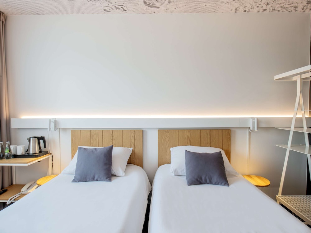 Twin Room - Photo 3
