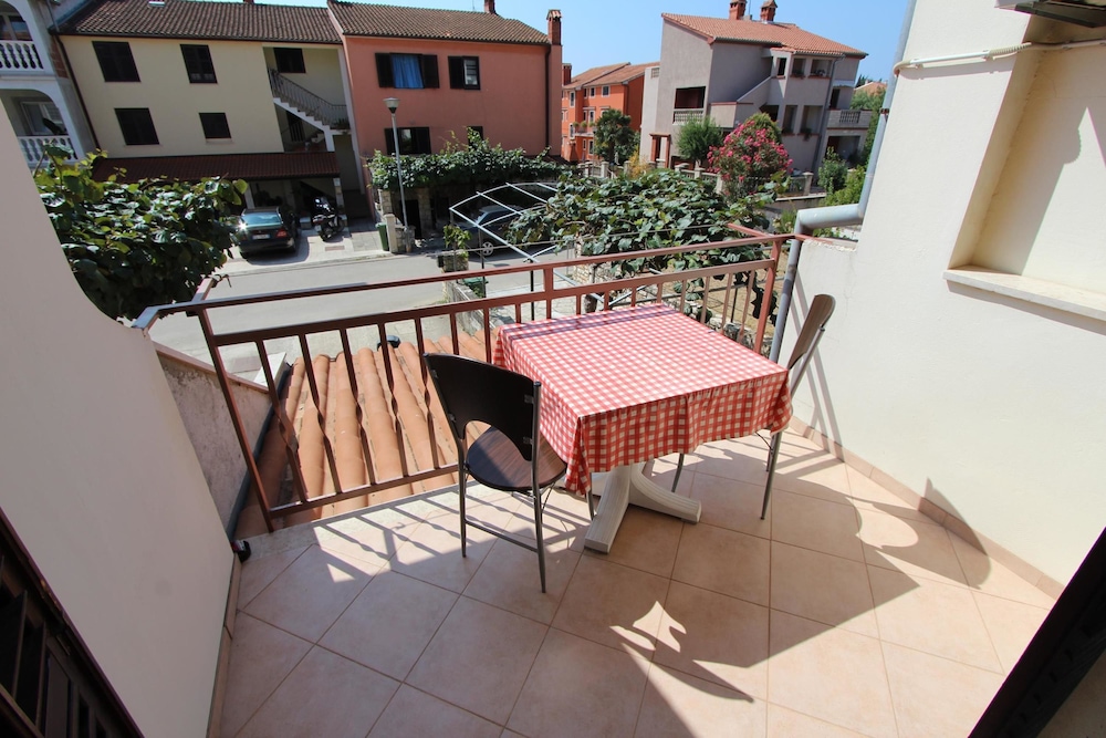 Double Room, Balcony - Photo 5