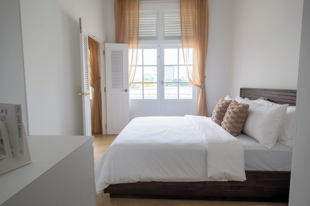 One Bedroom Rochor photo 1