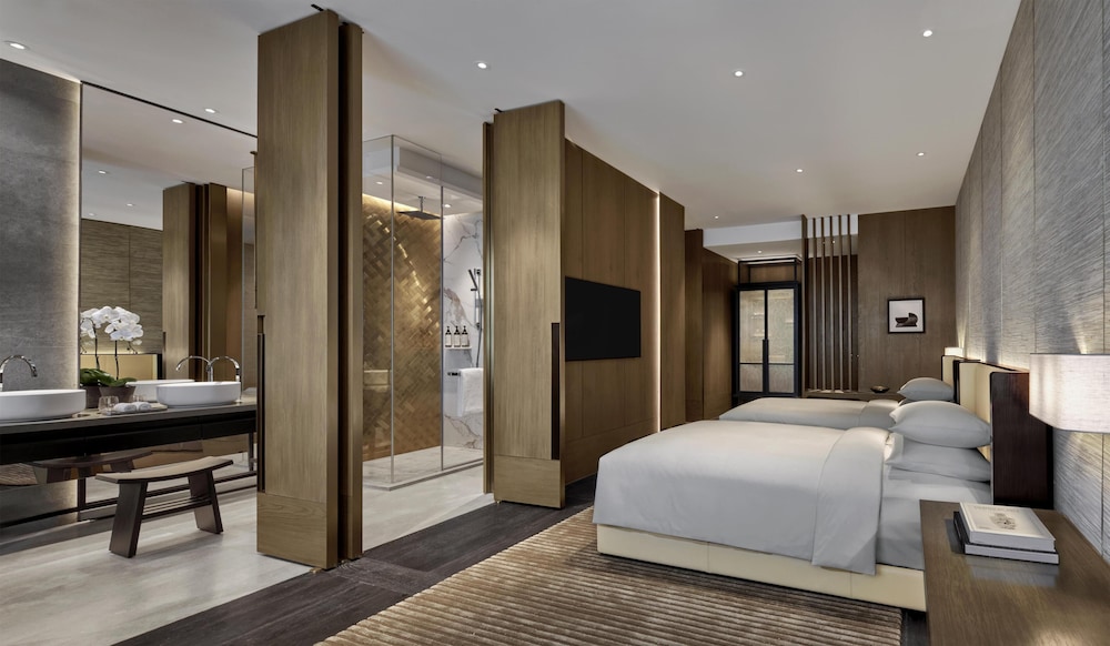 Room, 2 Twin Beds, Tower
