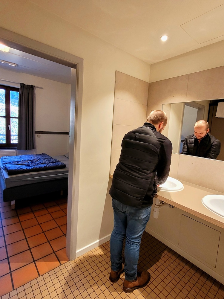 Economy Room photo 1