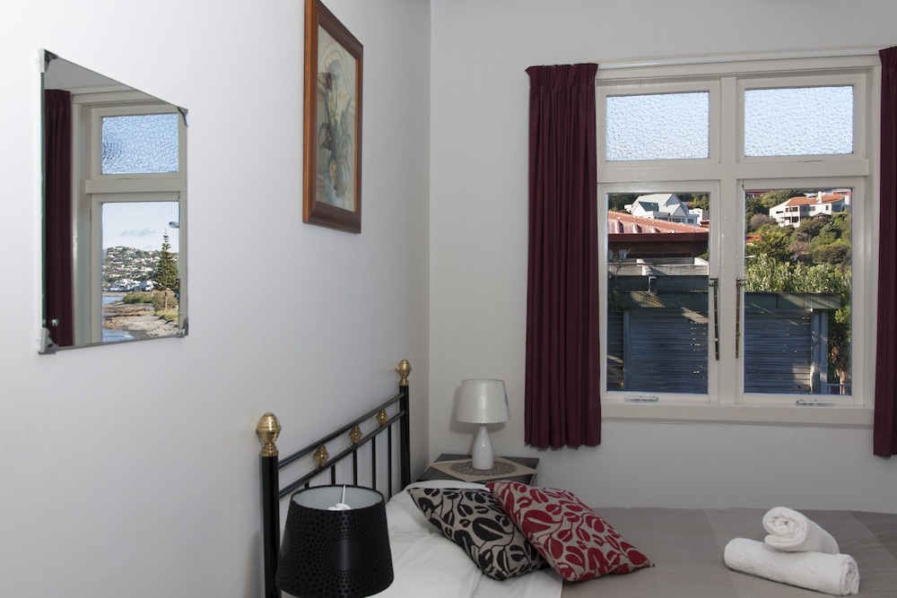 Standard Double Room (Shared Bathroom) photo 1