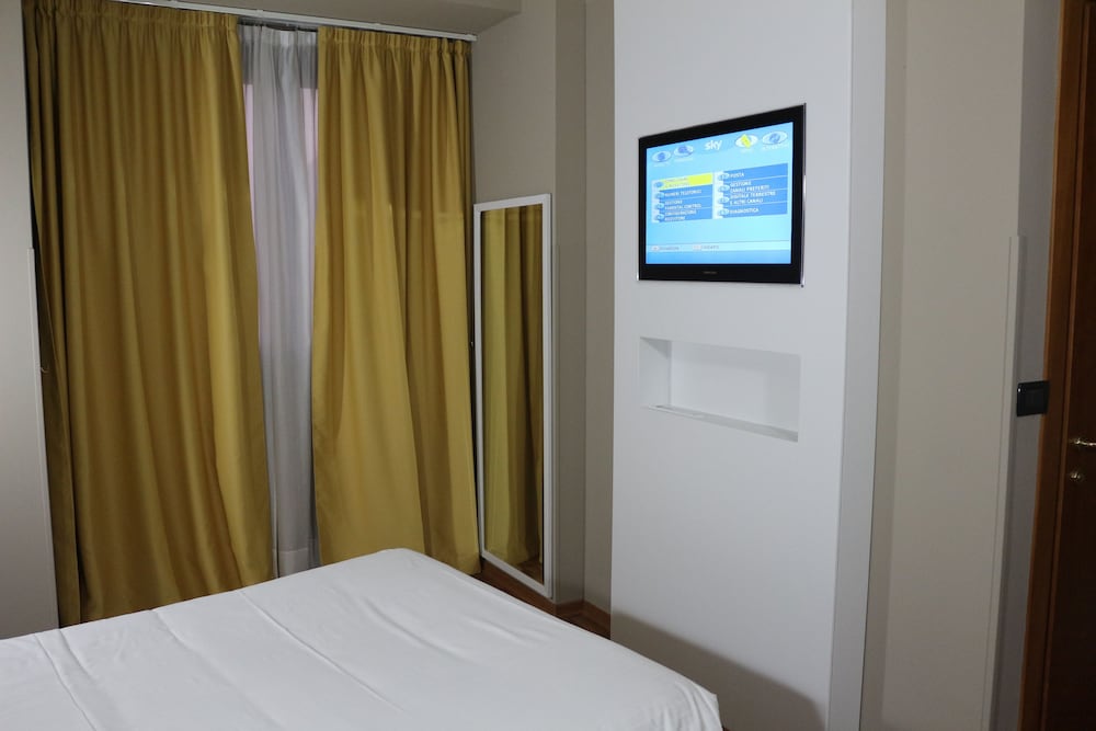 Standard Double or Twin Room, Non Smoking - Photo 5