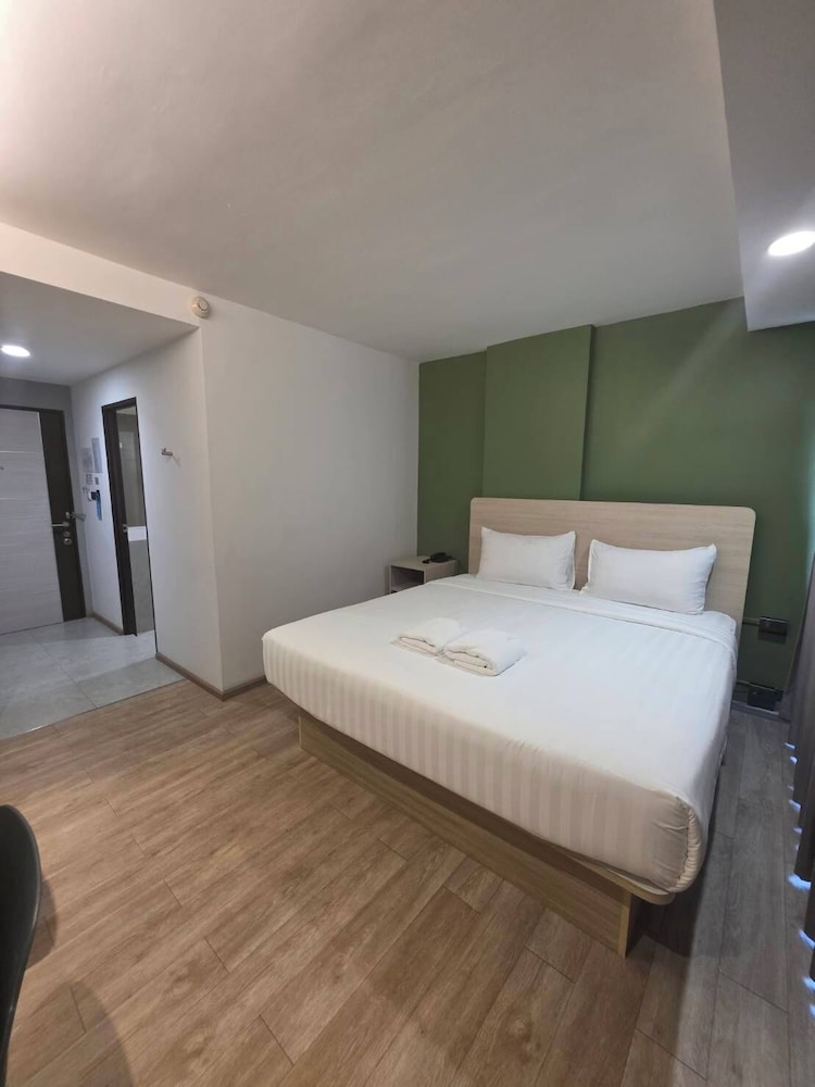 Standard Floor 7 Tower 3 photo 1