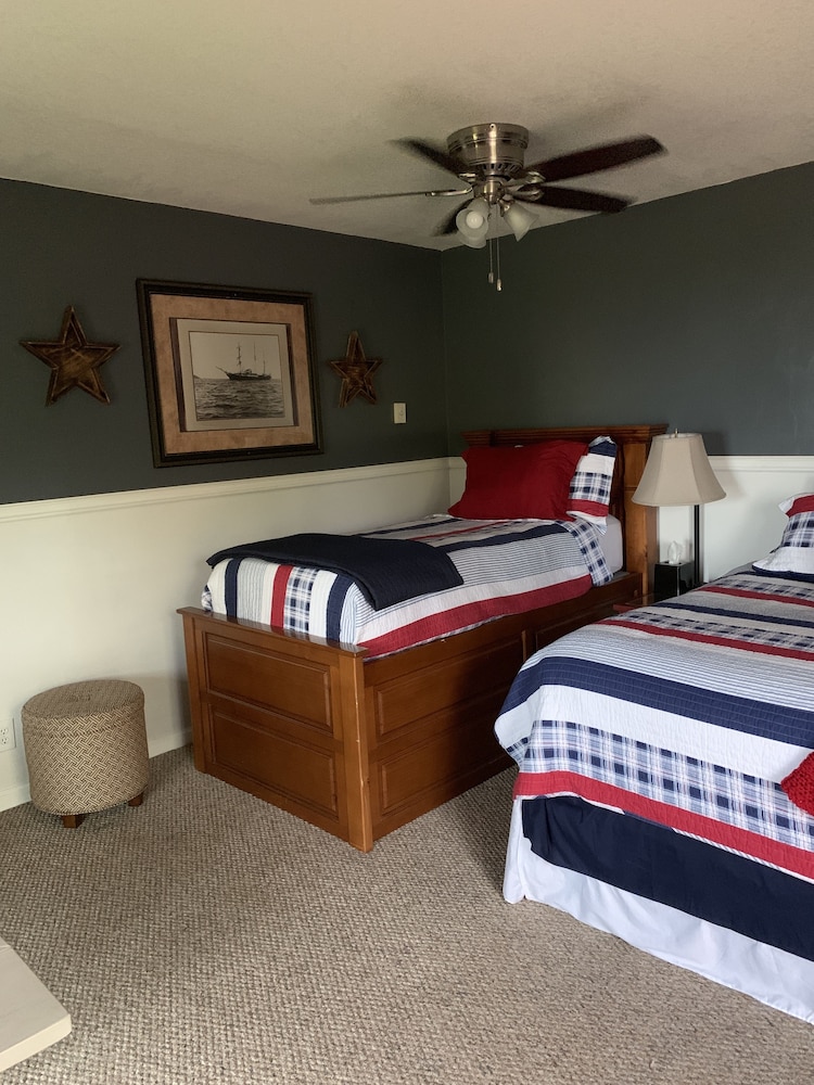 Premium Studio Suite, 1 Bedroom, Refrigerator & Microwave, Ocean View photo 1