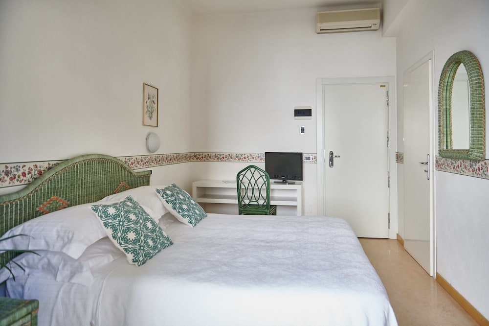Double Room, Garden View photo 1