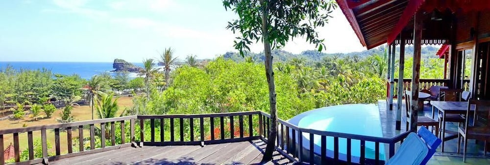Honeymoon House photo 3