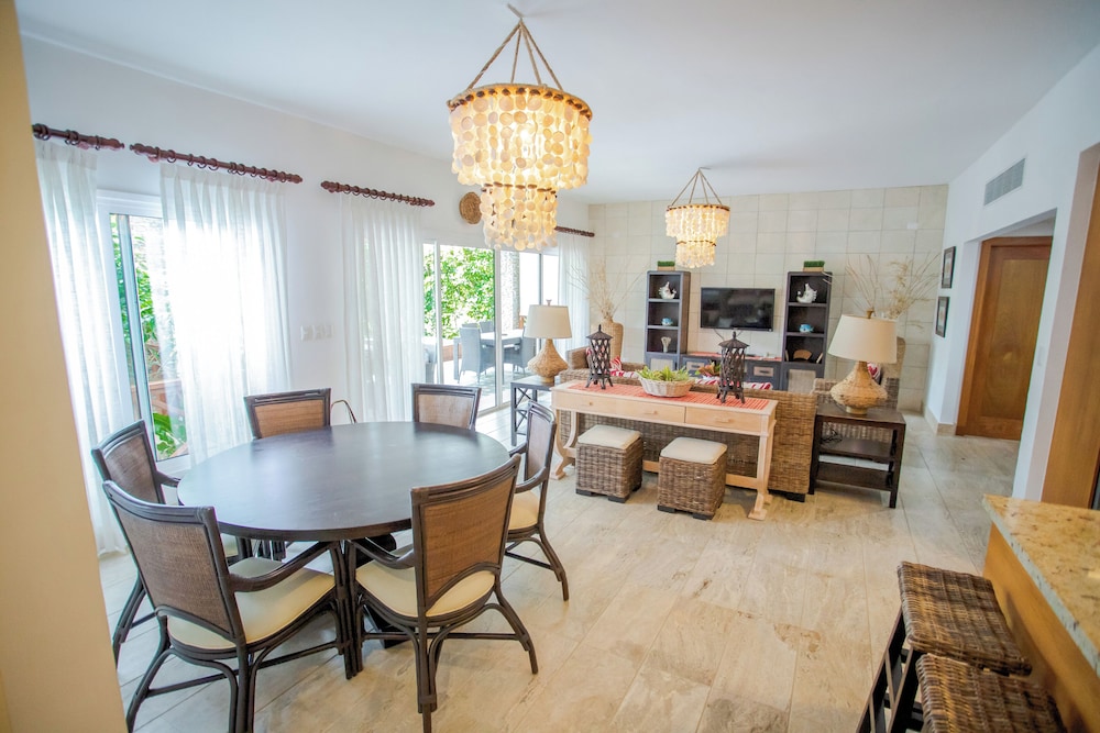 Deluxe Apartment, 2 Bedrooms, Balcony - Photo 13