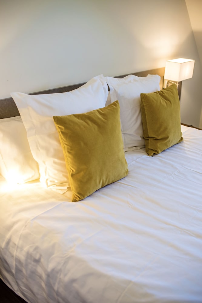 Comfort Room, 1 Queen Bed, Non Smoking, River View photo 3