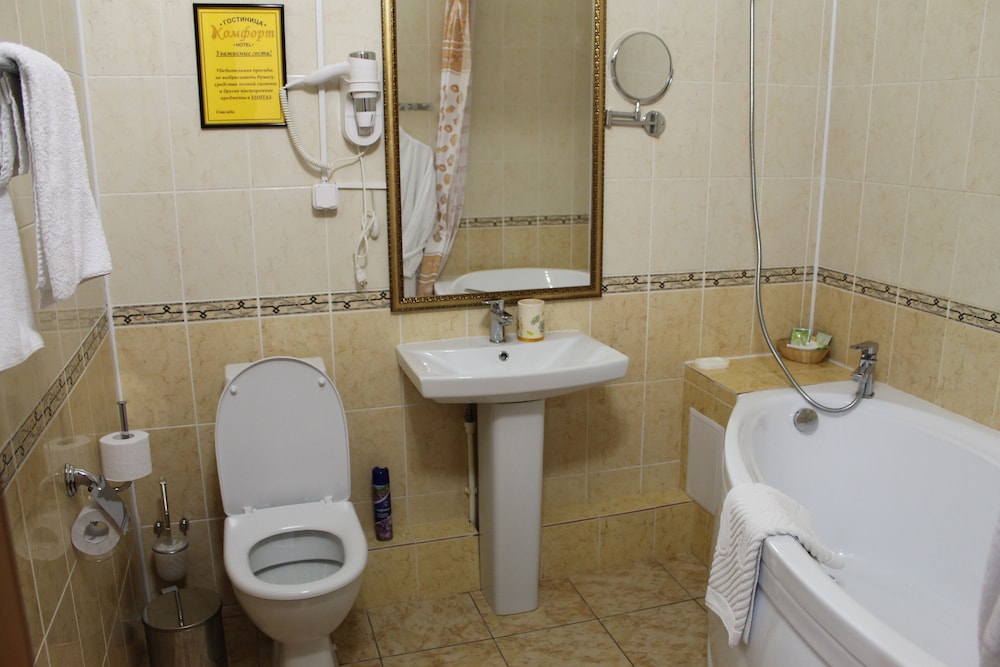 Standard Double Room, Private Bathroom, Courtyard View photo 3