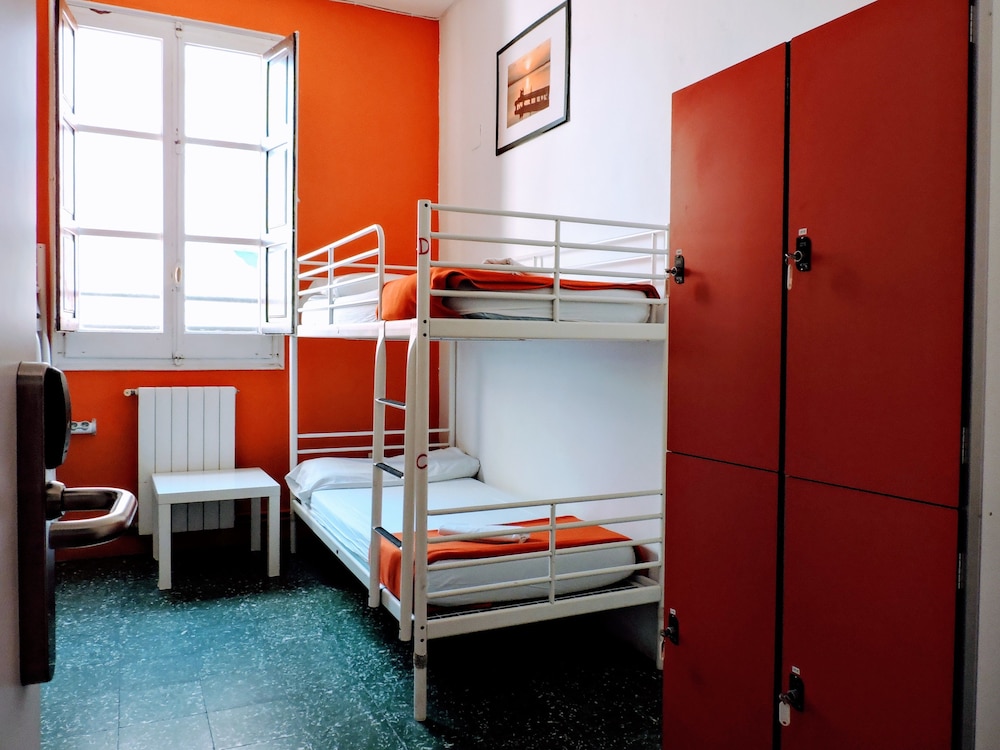 Shared Dormitory, 1 Twin Bed, Private Bathroom (4-Bed Room)