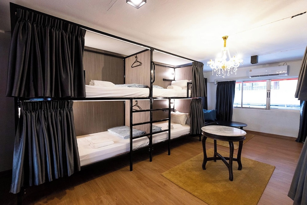 Mixed Dormitory Room photo 1