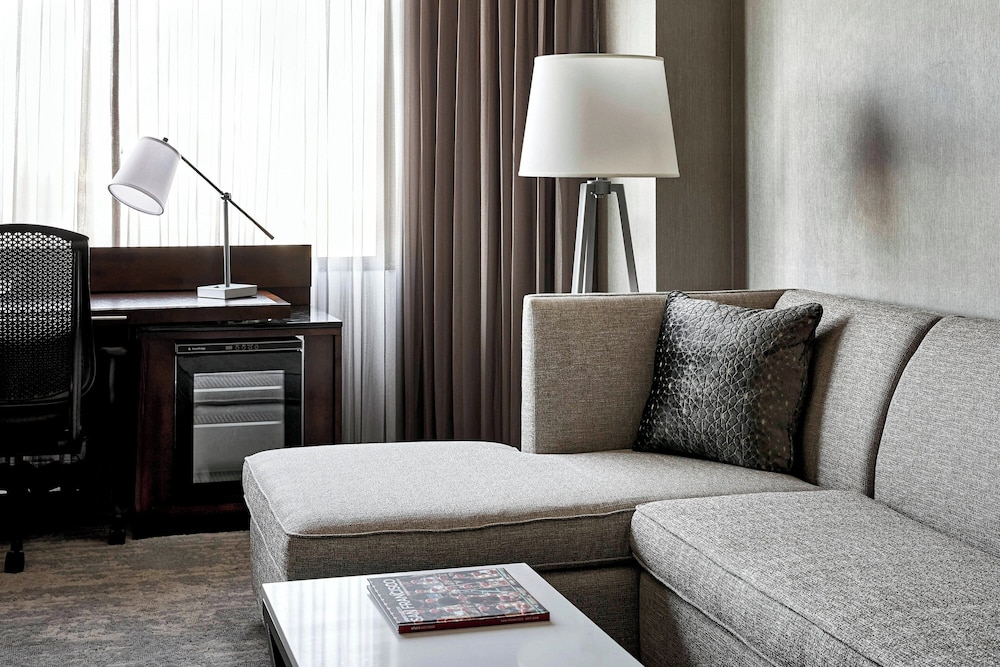 Suite, 1 King Bed with Sofa bed, Bay View - Photo 6