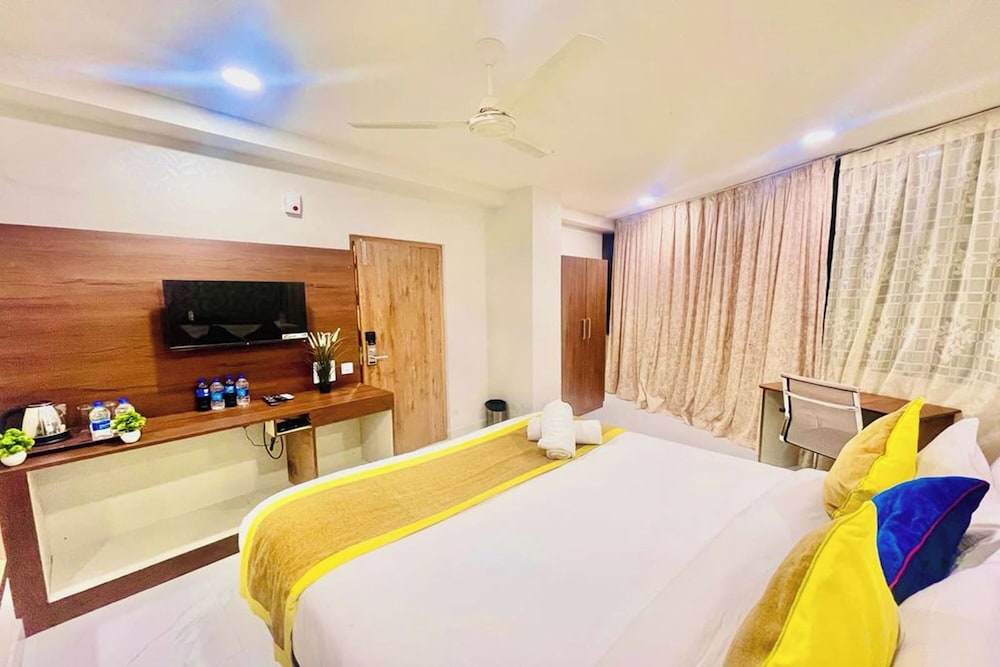 Executive Room - Photo 2
