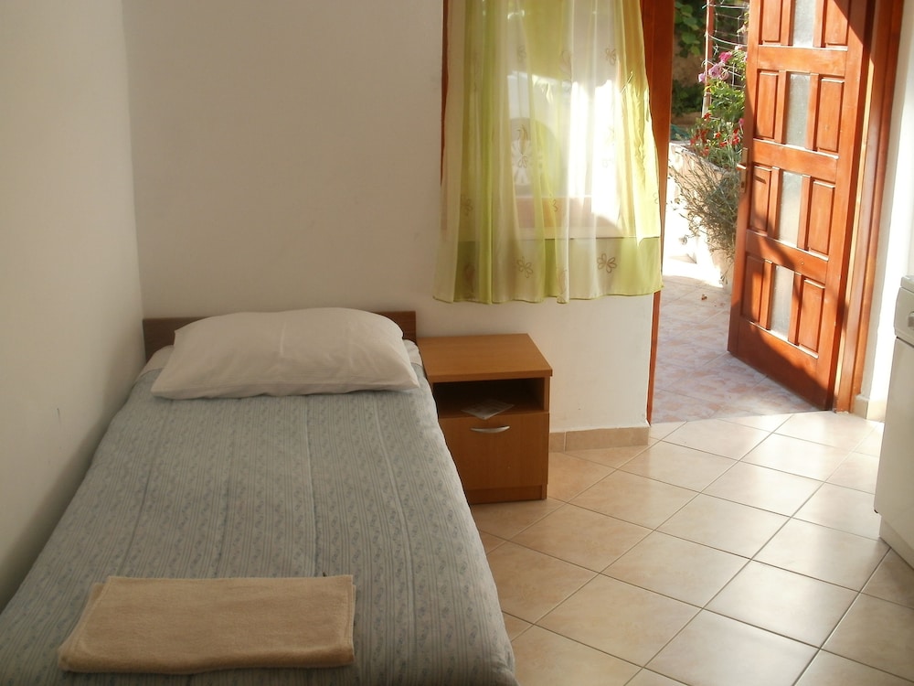 Bungalow For 3 People photo 2
