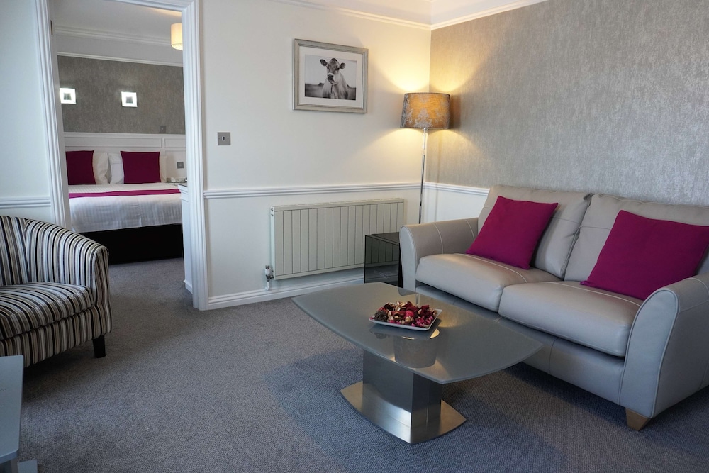Suite, 1 Double Bed, Non Smoking - Photo 1