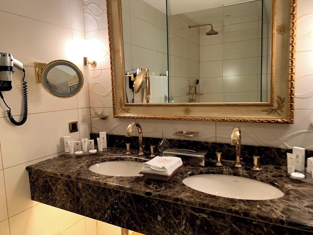 Junior Suite - Photo 6
