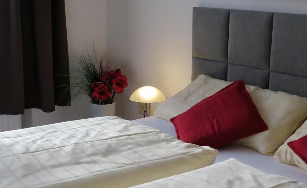 Basic Triple Room