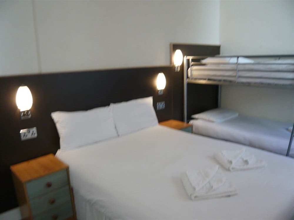 Standard Suite, Ensuite (2 Adults+ 3 Kids Under 15)