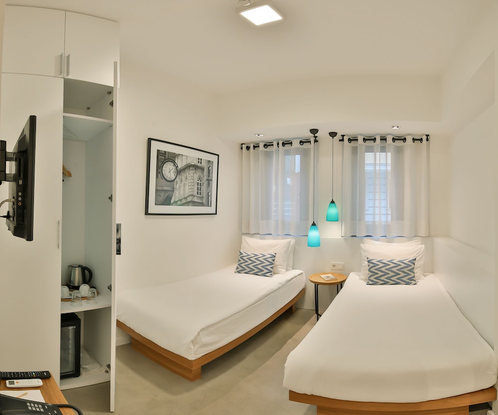 Standard Twin Room photo 1