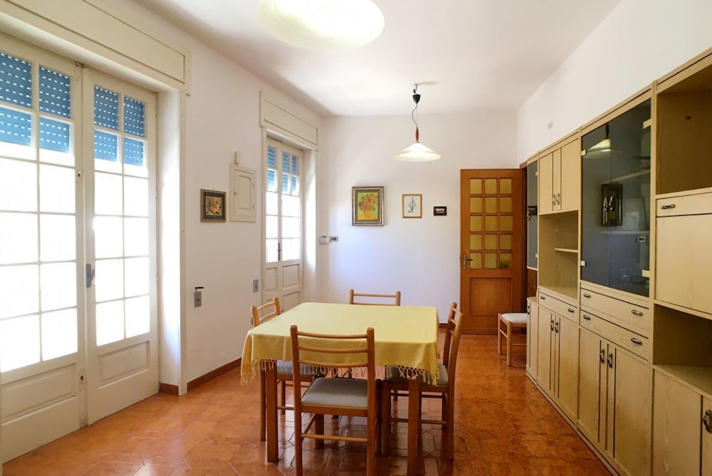 Villa, 2 Bedrooms photo 3