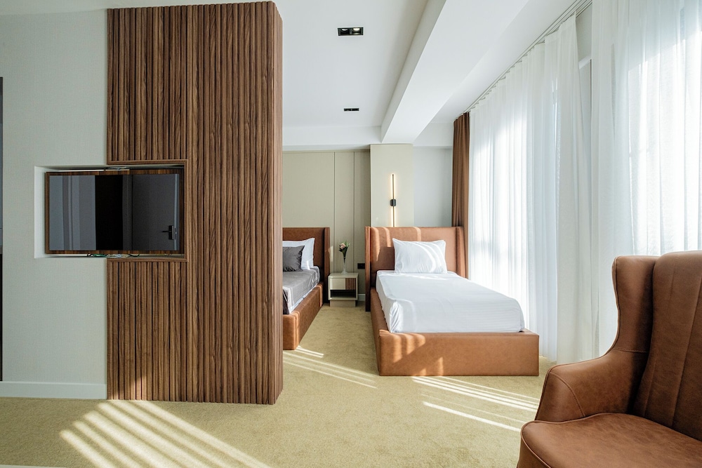 Deluxe Superior Room