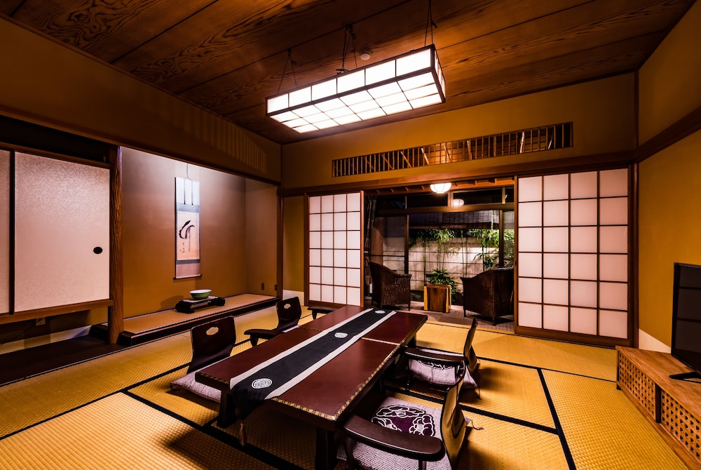 Traditional Room photo 3