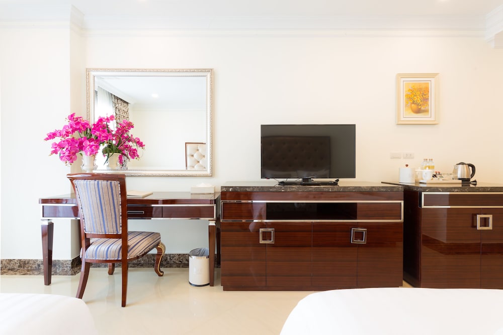 Superior Triple Room photo 3