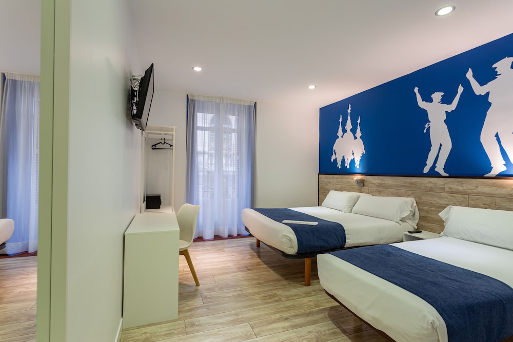 Habitación Triple, Balcón
