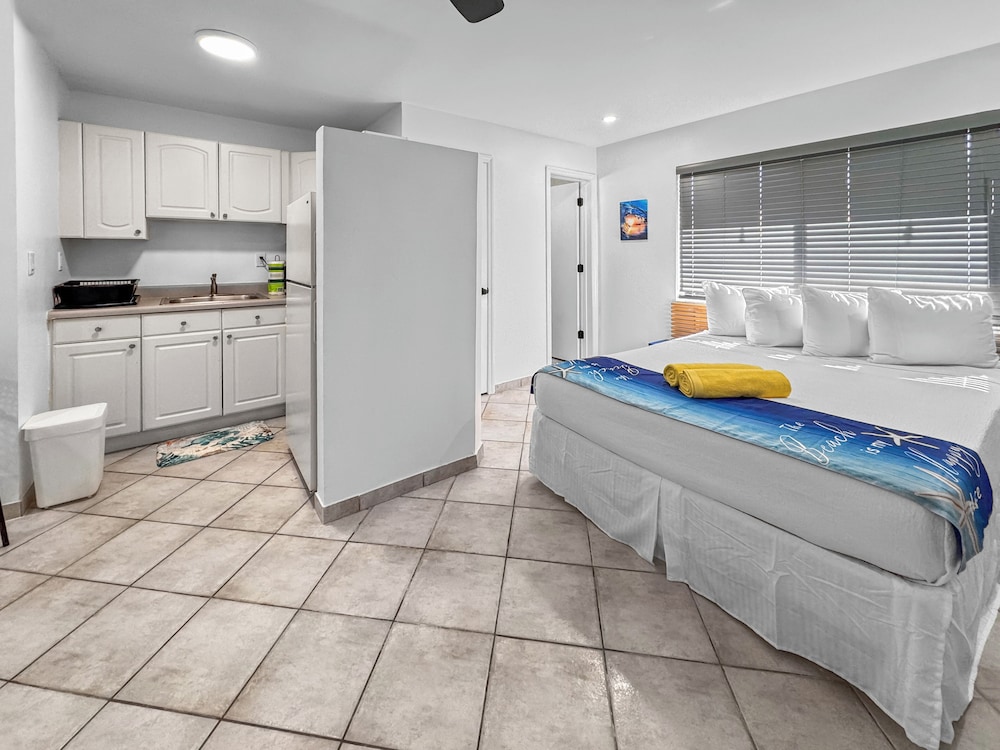 Comfort Studio, 1 King Bed