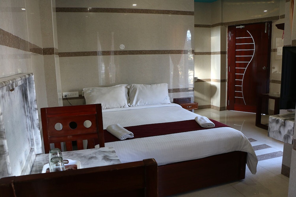 Deluxe Double Room - Photo 10