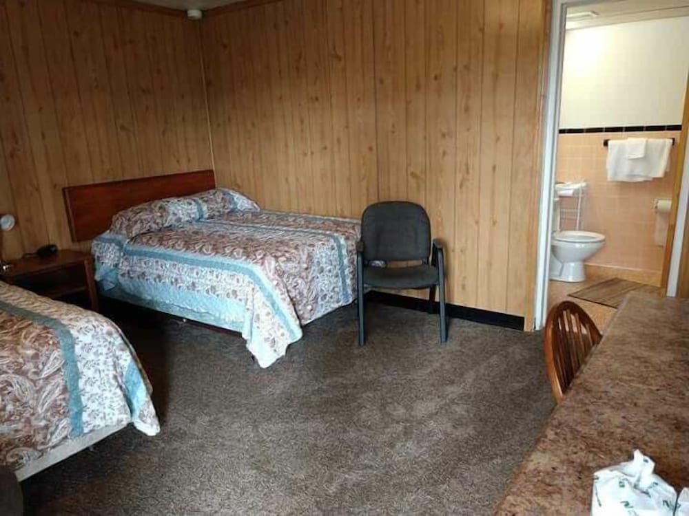Classic Double Room, 2 Double Beds, Non Smoking photo 3