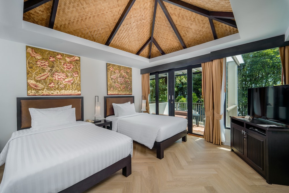 Two-Bedroom Presidential Pool Villa photo 3