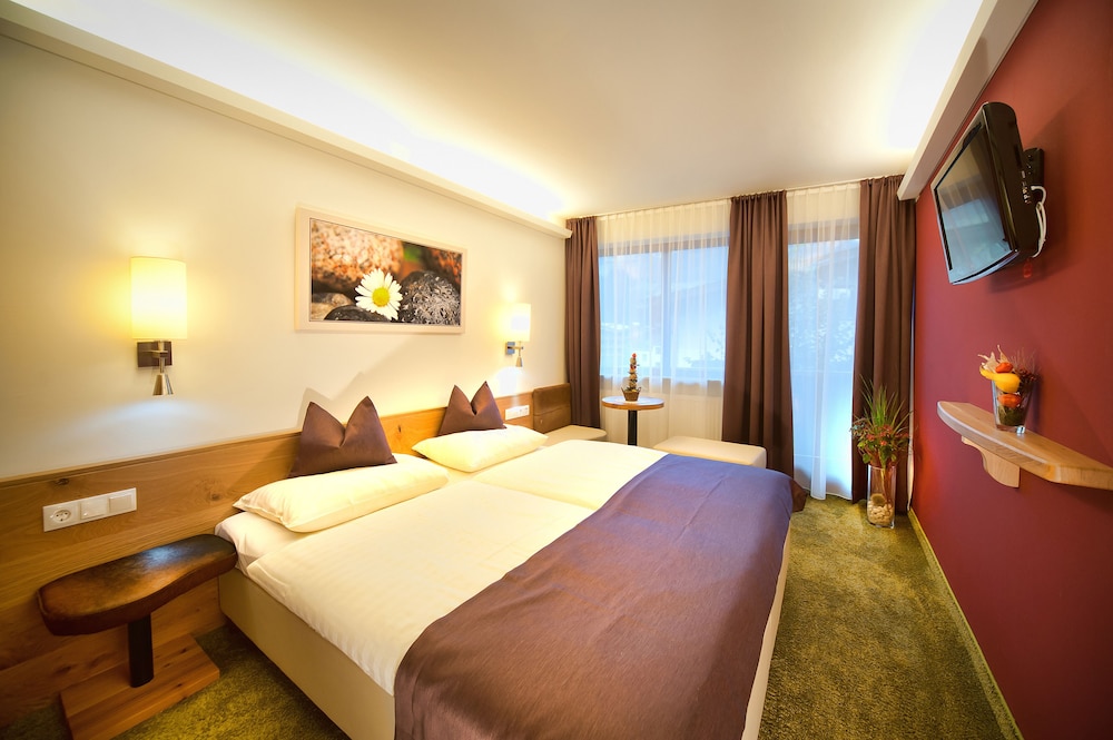 Double Room, Balcony - Photo 1