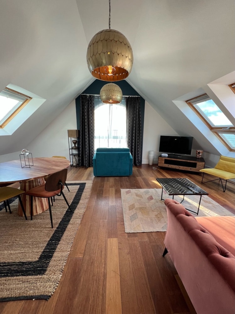 Signature Suite, Sea View