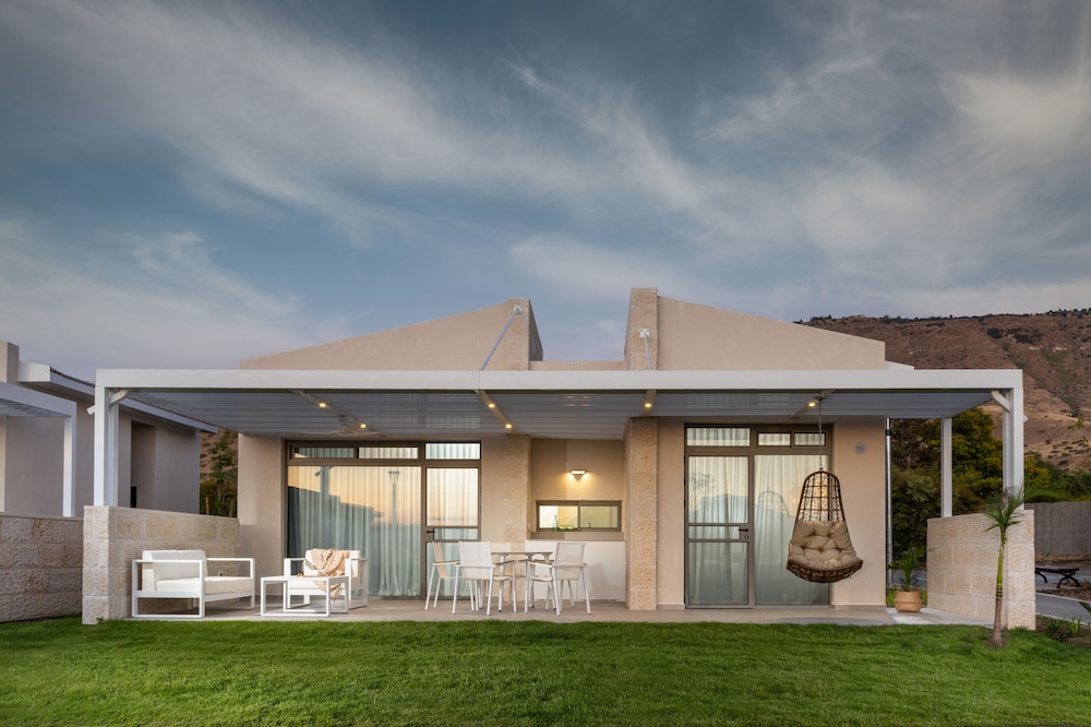 Family Villa, Lake View photo 1