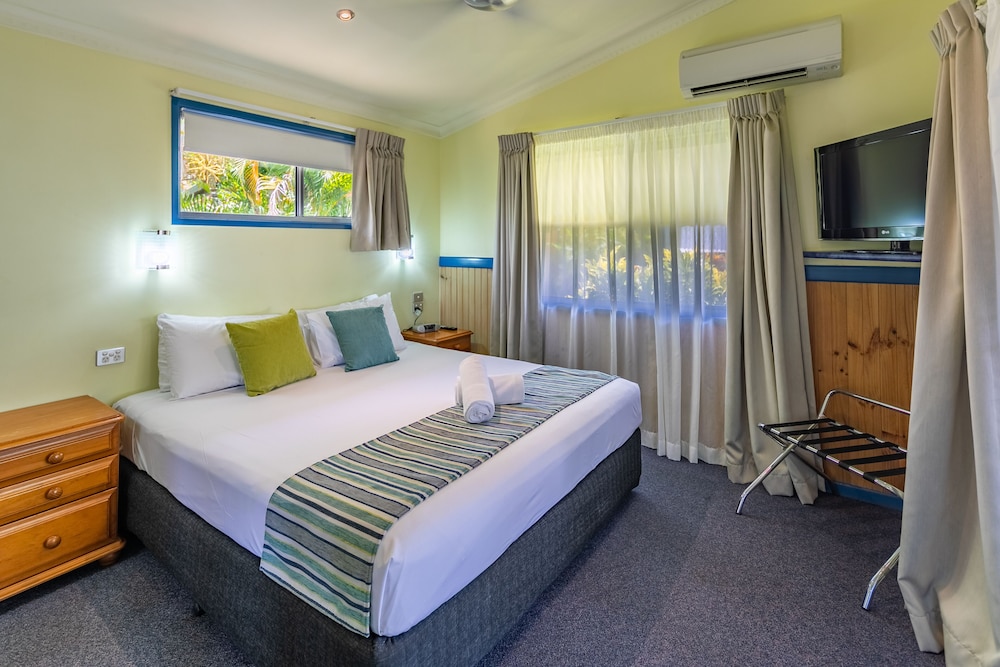 3 Bedroom Sun Lagoon Villa photo 3