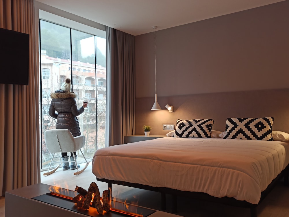 Deluxe Studio Suite