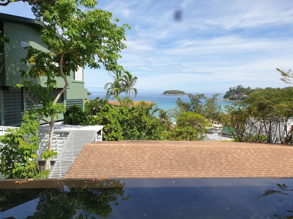 Partial Seaview Pool Villa