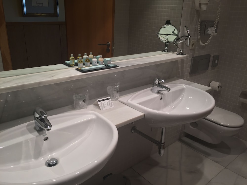 Superior Twin Room - Photo 6