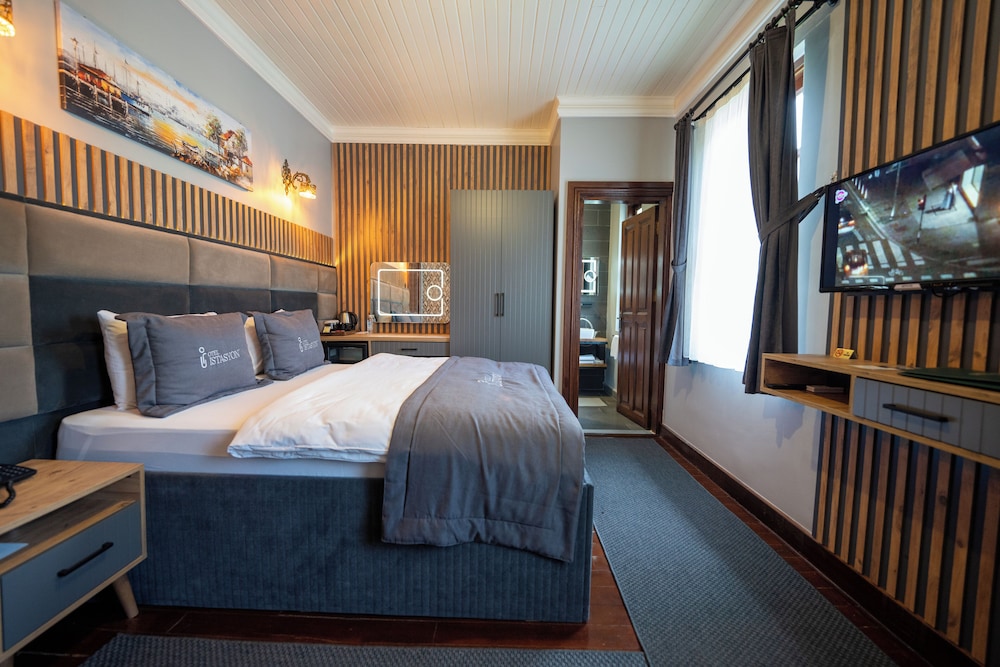 Standard Room photo 3
